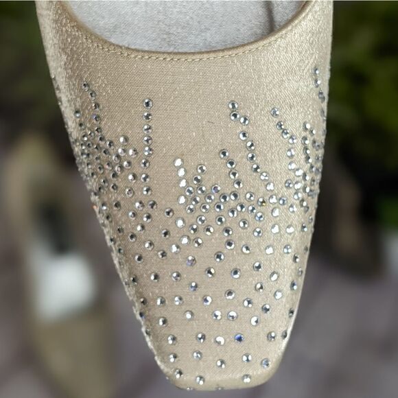 Vintage Stuart Weitzman Champagne Satin Rhinestone Pumps - Size 7 AA (Na… - Picture 2 of 9